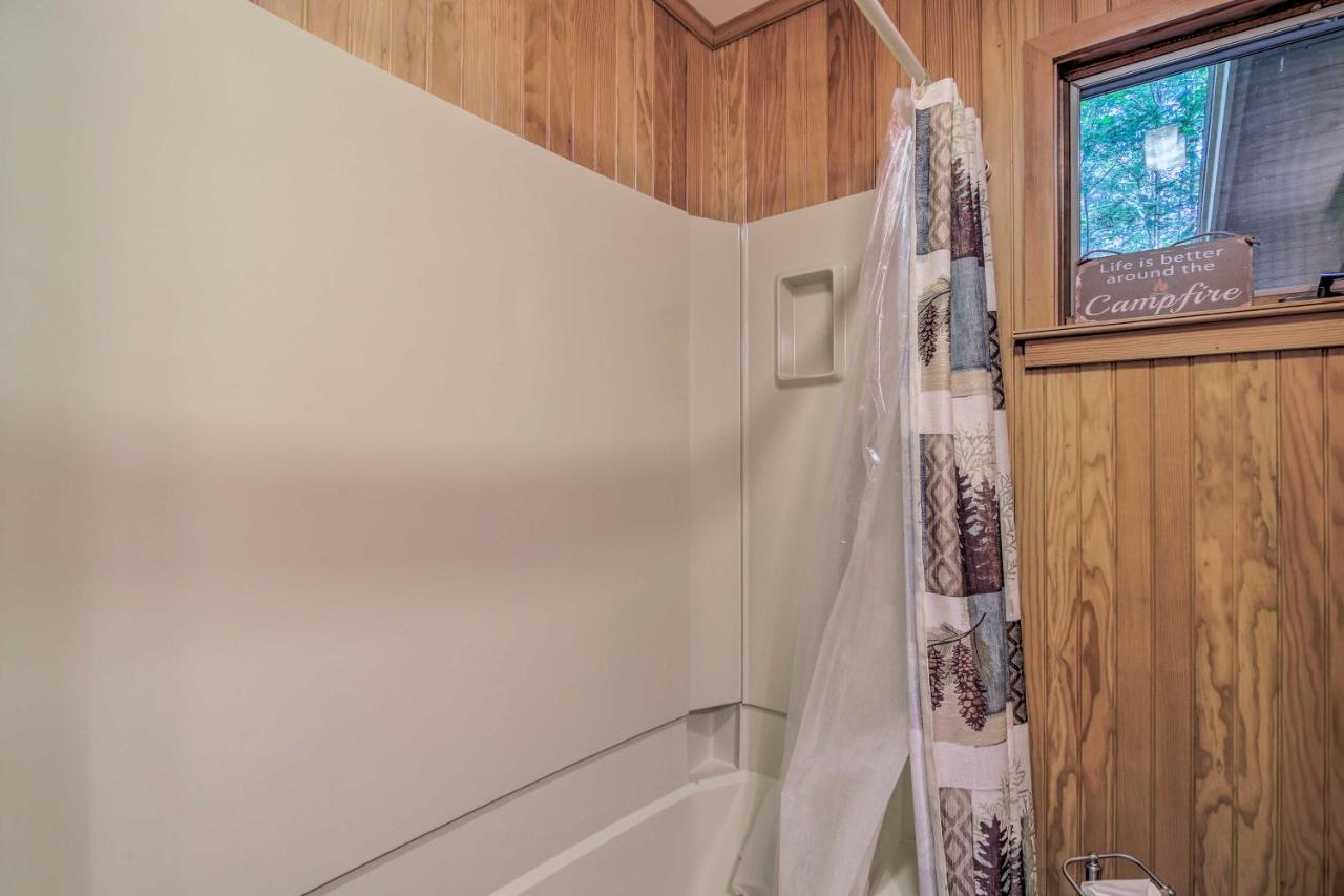 Cozy Adirondacks Cabin Walk To Lake Eaton! Jay Екстер'єр фото