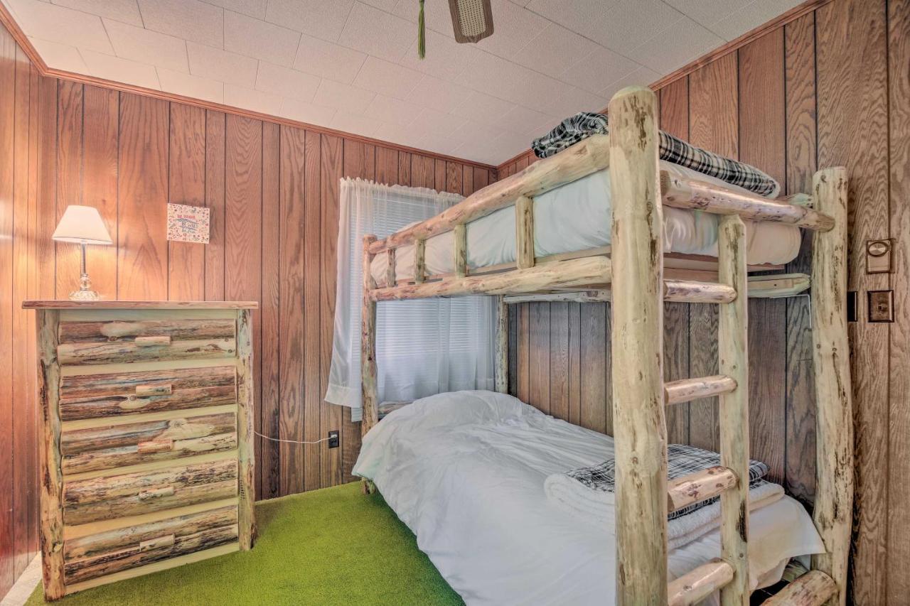 Cozy Adirondacks Cabin Walk To Lake Eaton! Jay Екстер'єр фото